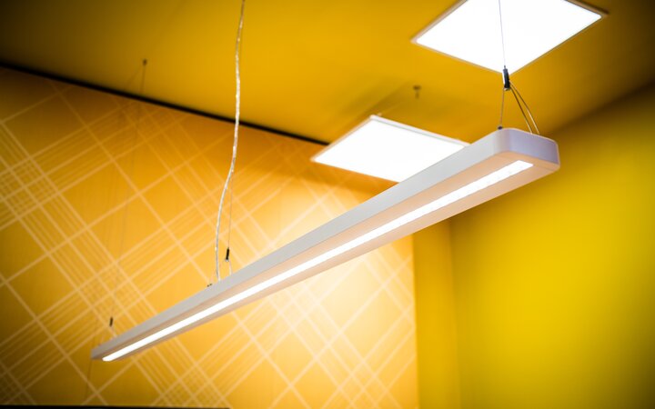 IndiviLED Linear in the office